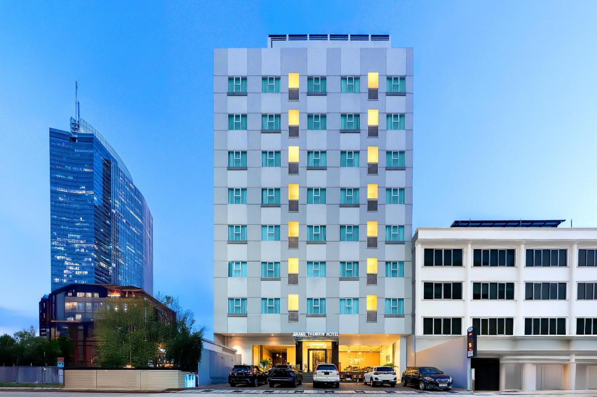 Grand Thamrin Hotel Giacarta Esterno foto