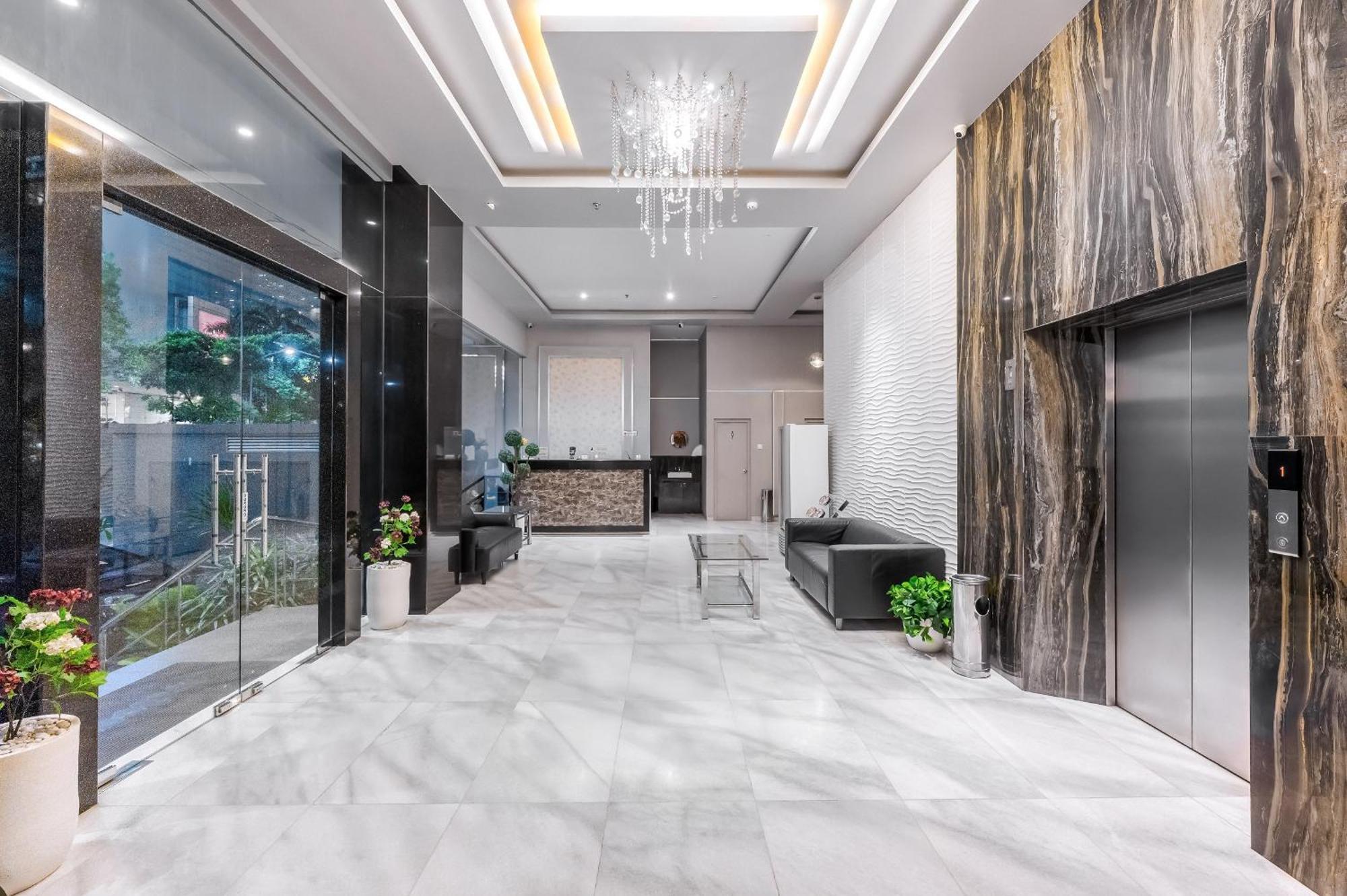Grand Thamrin Hotel Giacarta Esterno foto